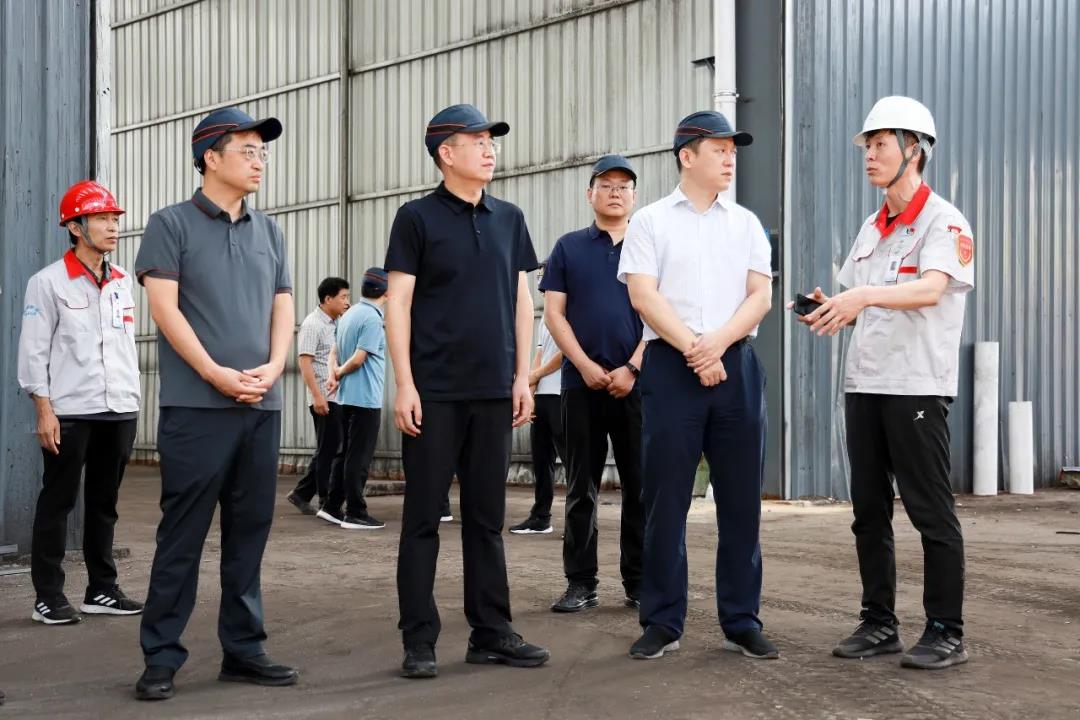 市委常委、副市長、翼城縣委書記王淵到華翔（翼城）新材料科技園現(xiàn)場辦公